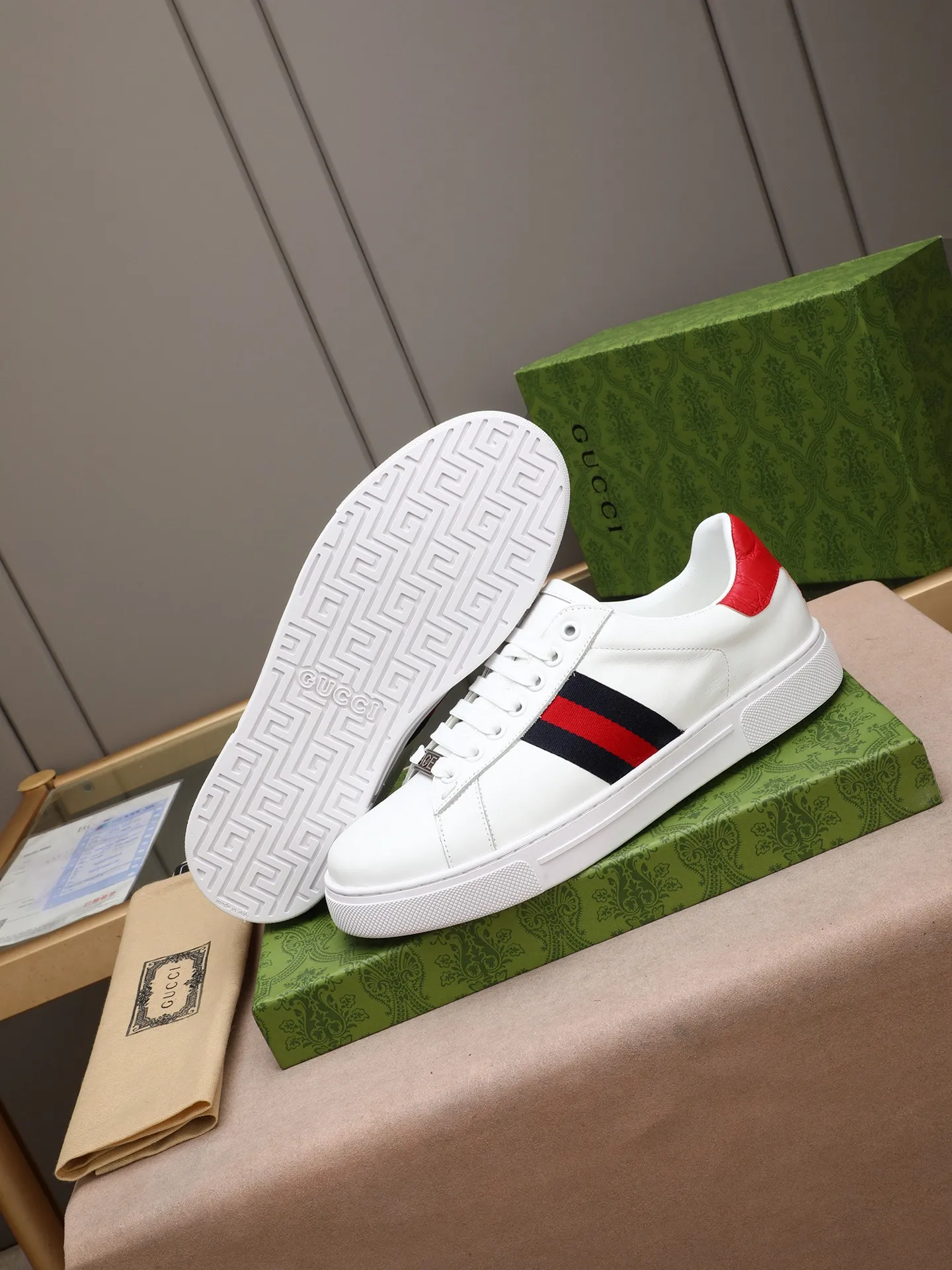 Men's shoes 💰400 [running volume version] GUGGI white shoe series! The fabric is made of imported cowhide➕Gucci special material➕sheep lining➕original rubber outsole, men's size 38-44 (45 can be customized)